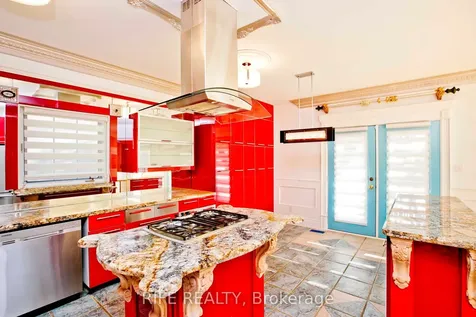 573 Old Orchard Grove Toronto ON M5M 2H2