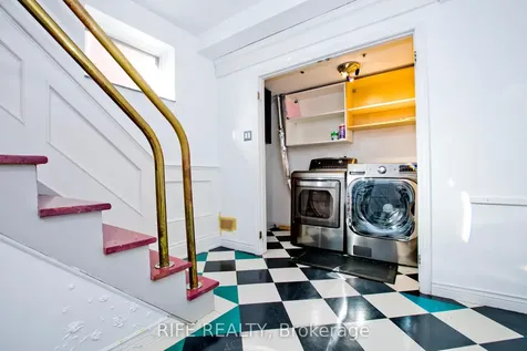 573 Old Orchard Grove Toronto ON M5M 2H2