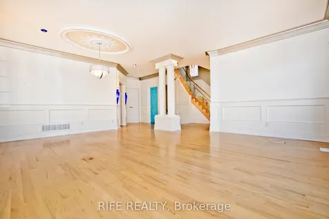 573 Old Orchard Grove Toronto ON M5M 2H2