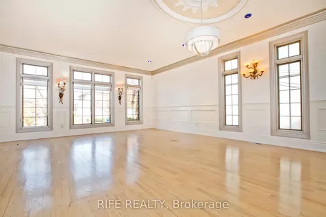 573 Old Orchard Grove Toronto ON M5M 2H2