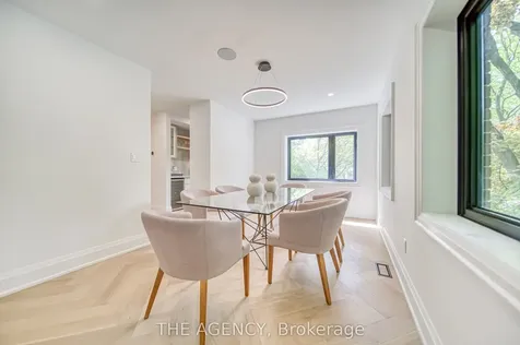16 Duncannon Drive Toronto ON M5P 2M1