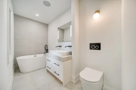 16 Duncannon Drive Toronto ON M5P 2M1