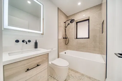 16 Duncannon Drive Toronto ON M5P 2M1