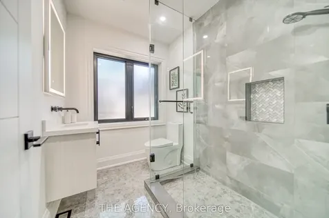 16 Duncannon Drive Toronto ON M5P 2M1