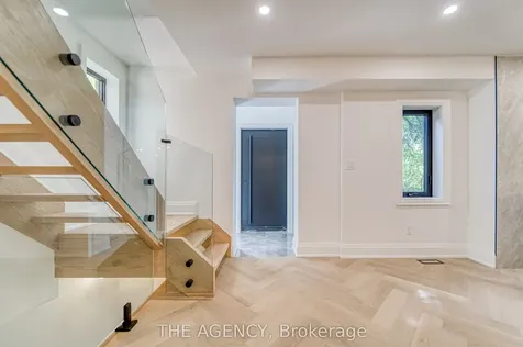 16 Duncannon Drive Toronto ON M5P 2M1
