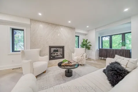 16 Duncannon Drive Toronto ON M5P 2M1