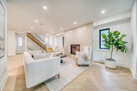 16 Duncannon Drive Toronto ON M5P 2M1