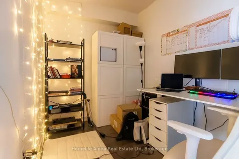 576 Front Street Toronto ON M5V 0P8