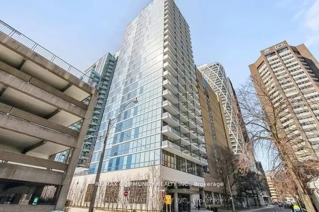 210 Simcoe Street Toronto ON M5T 0A9