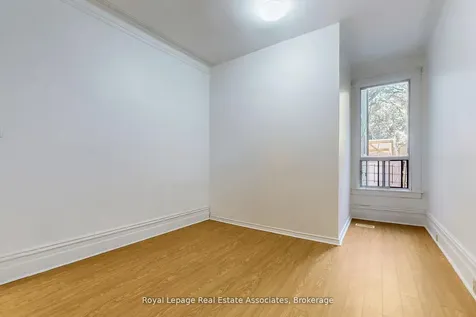 143 Seaton Street Toronto ON M5A 2T2
