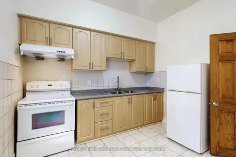 143 Seaton Street Toronto ON M5A 2T2