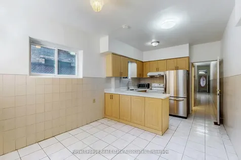 143 Seaton Street Toronto ON M5A 2T2