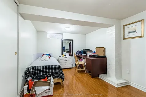 14 Kilbarry Road Toronto ON M5P 1K5