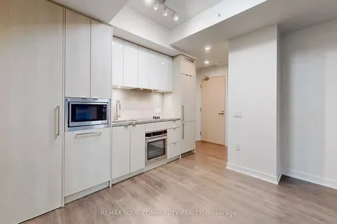 115 Blue Jays Way Toronto ON M5V 3T3