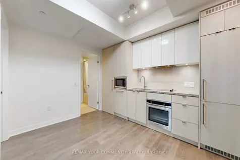 115 Blue Jays Way Toronto ON M5V 3T3
