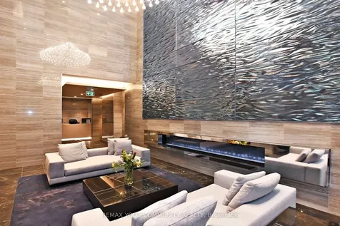 115 Blue Jays Way Toronto ON M5V 3T3