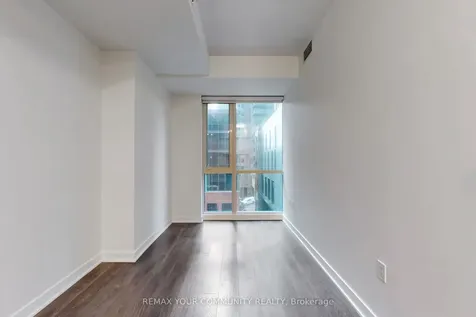 115 Blue Jays Way Toronto ON M5V 3T3