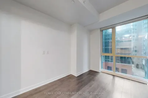 115 Blue Jays Way Toronto ON M5V 3T3