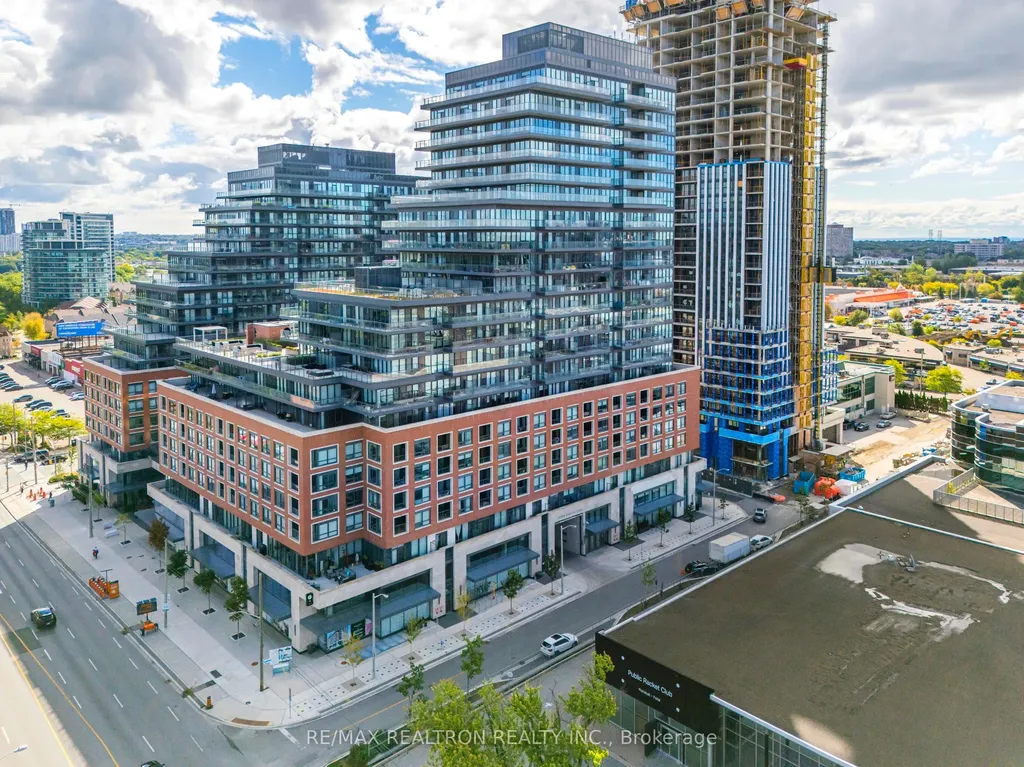 33 Frederick Todd Way Toronto ON M4G 0C9