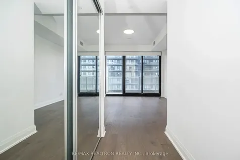 33 Frederick Todd Way Toronto ON M4G 0C9