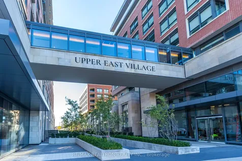 33 Frederick Todd Way Toronto ON M4G 0C9
