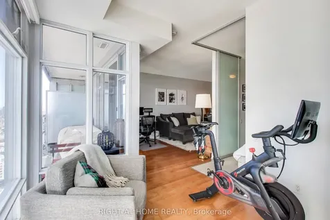 2191 Yonge Street Toronto ON M4S 3H8