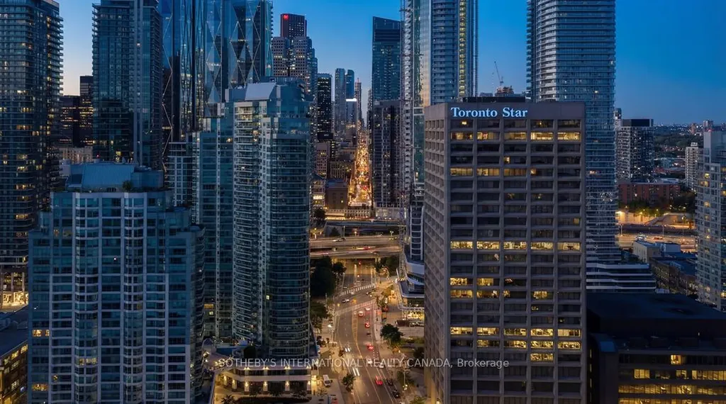 10 Yonge Street Toronto ON M5E 1R4