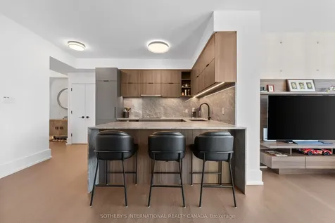 10 Yonge Street Toronto ON M5E 1R4