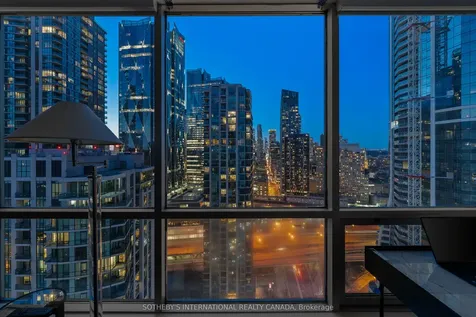 10 Yonge Street Toronto ON M5E 1R4