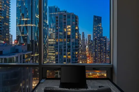 10 Yonge Street Toronto ON M5E 1R4