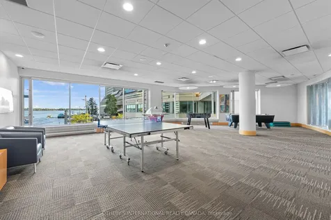 10 Yonge Street Toronto ON M5E 1R4