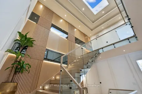 188 Burbank Drive Toronto ON M2K 1P4