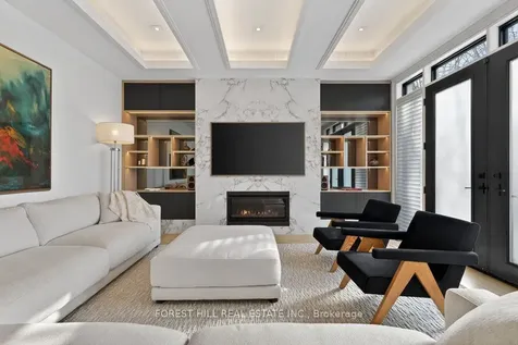 188 Burbank Drive Toronto ON M2K 1P4