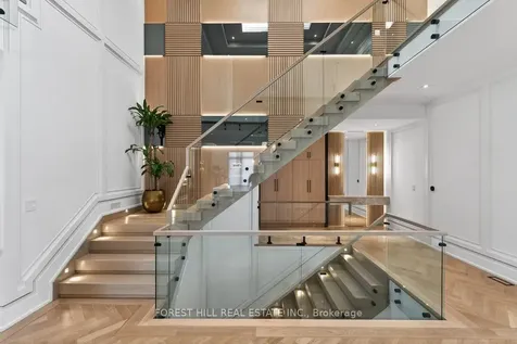 188 Burbank Drive Toronto ON M2K 1P4