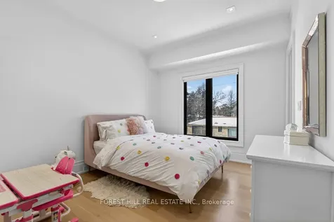 188 Burbank Drive Toronto ON M2K 1P4