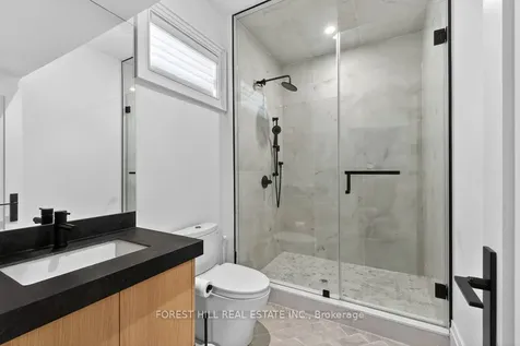 188 Burbank Drive Toronto ON M2K 1P4