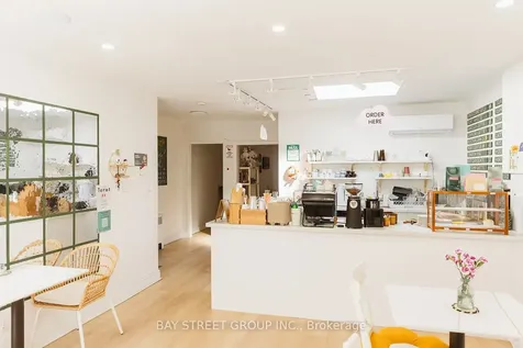 5463 Yonge Street Toronto ON M2H 5S1