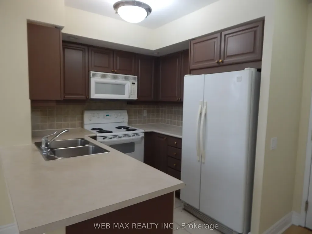 5 Northtown Way Toronto ON M2N 7A1