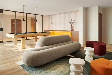 9 Tecumseth Street Toronto ON M5V 3G4