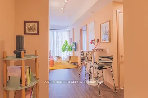 9 Tecumseth Street Toronto ON M5V 3G4