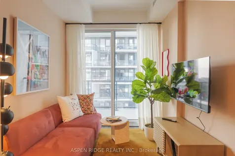 9 Tecumseth Street Toronto ON M5V 3G4