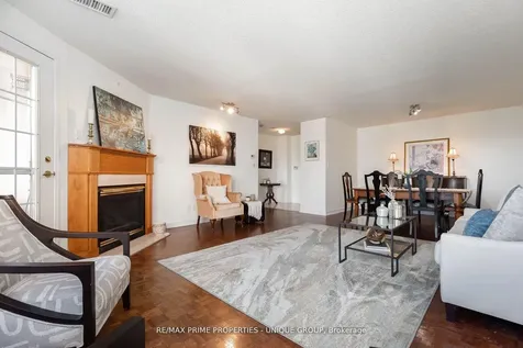 18 Concorde Place Toronto ON M3C 3T9