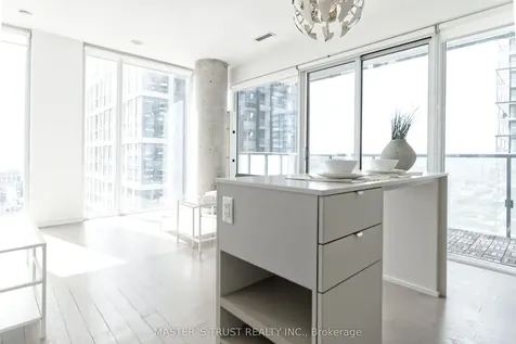101 Peter Street Toronto ON M5V 0G6