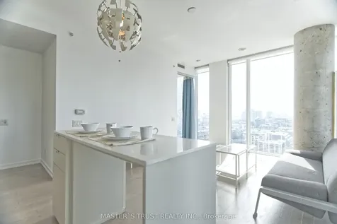 101 Peter Street Toronto ON M5V 0G6