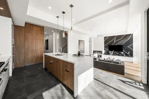 299 Hounslow Avenue Toronto ON M2R 1H4