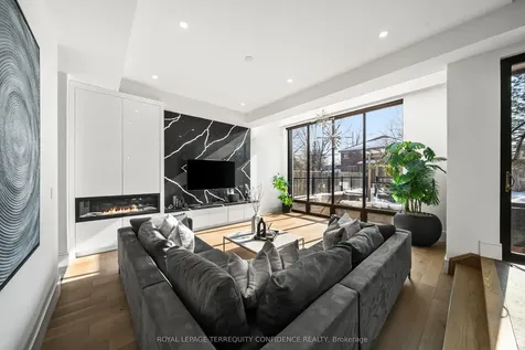 299 Hounslow Avenue Toronto ON M2R 1H4