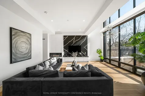 299 Hounslow Avenue Toronto ON M2R 1H4