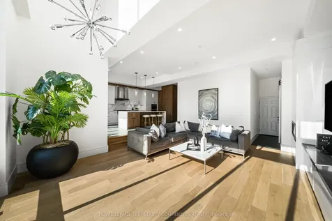 299 Hounslow Avenue Toronto ON M2R 1H4