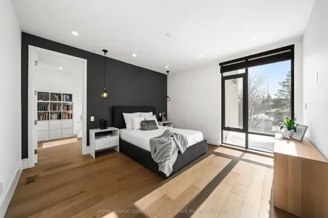 299 Hounslow Avenue Toronto ON M2R 1H4