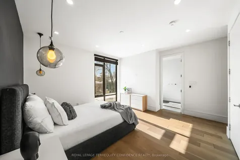 299 Hounslow Avenue Toronto ON M2R 1H4